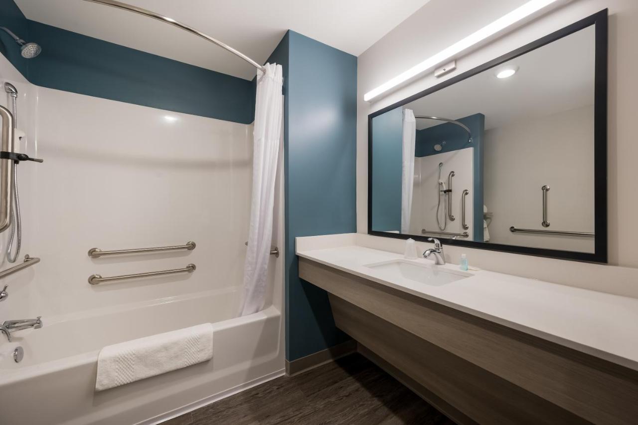 Woodspring Suites Dearborn Detroit Exterior foto