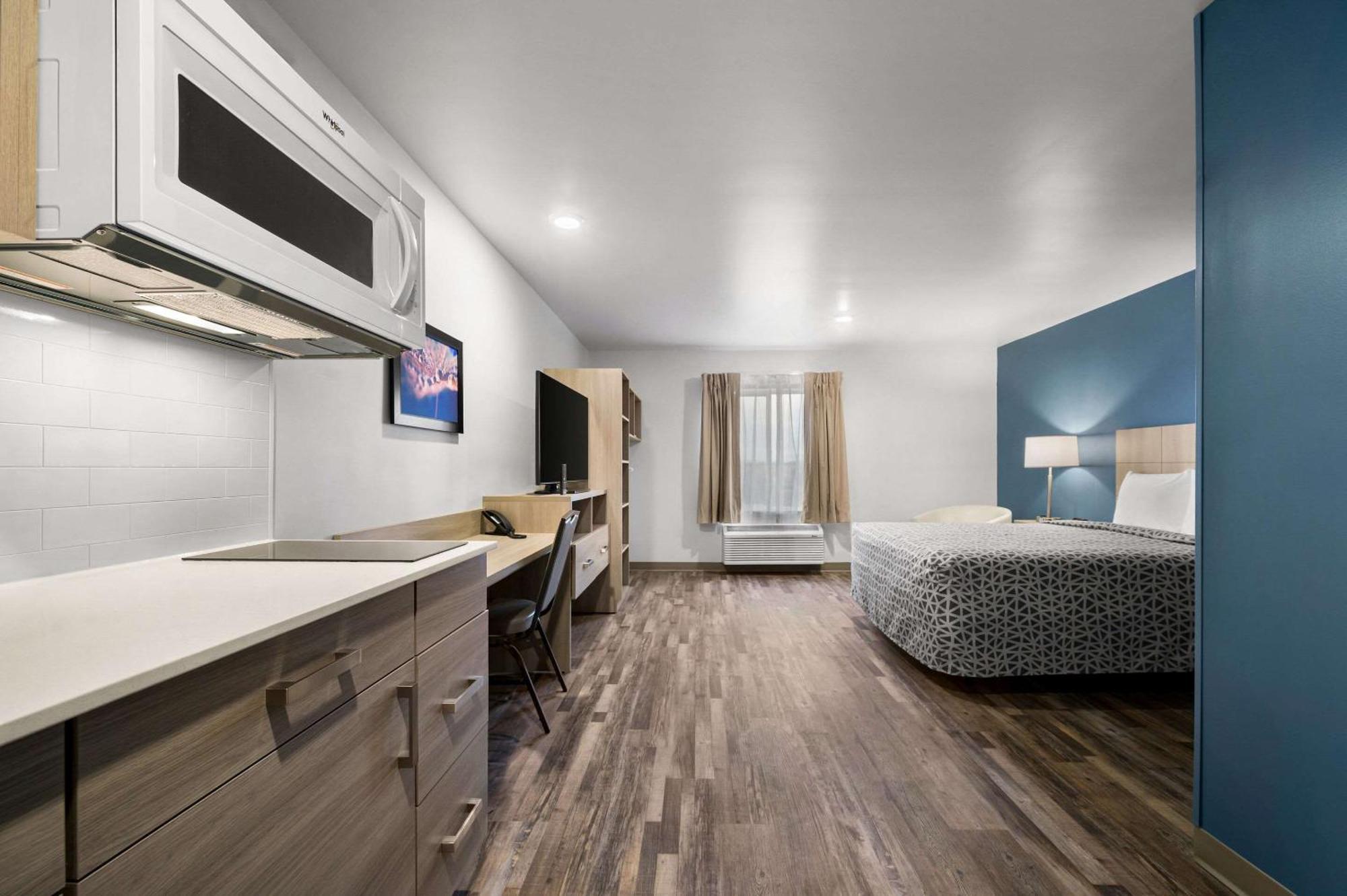Woodspring Suites Dearborn Detroit Exterior foto