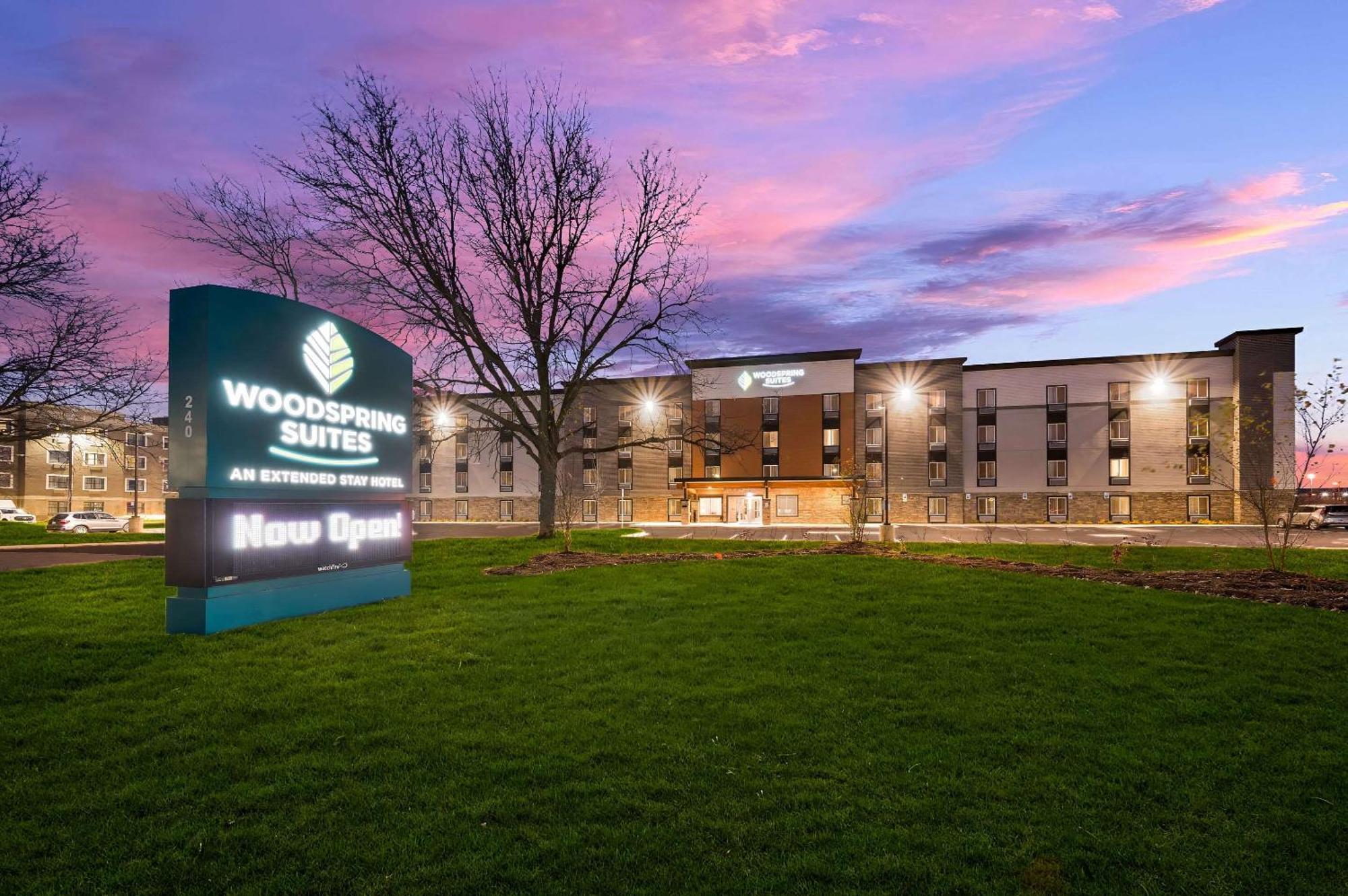 Woodspring Suites Dearborn Detroit Exterior foto